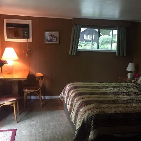 Amber Lantern Motel Лейк Джордж Екстериор снимка