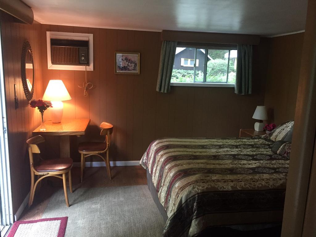 Amber Lantern Motel Лейк Джордж Екстериор снимка