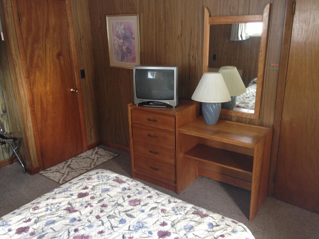 Amber Lantern Motel Лейк Джордж Стая снимка